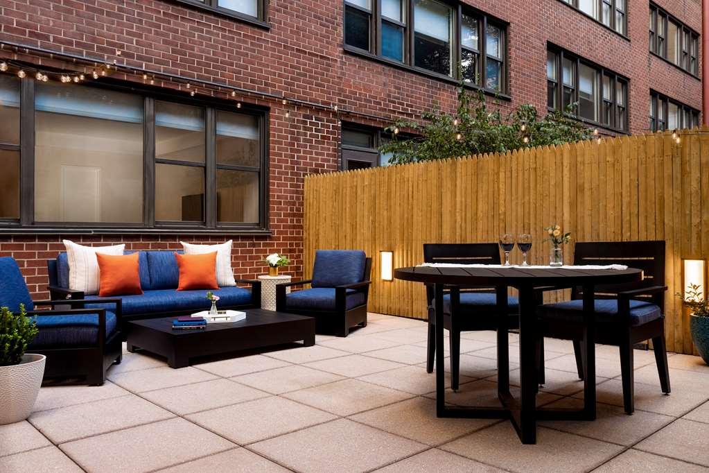 The Gardens Sonesta Es Suites New York Exterior foto